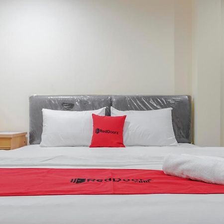 Reddoorz @ Jalan Biak Roxy Jakarta Exteriér fotografie