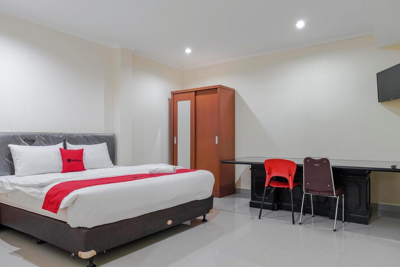 Reddoorz @ Jalan Biak Roxy Jakarta Exteriér fotografie